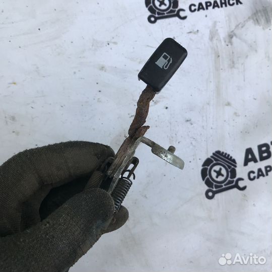 Трос лючка бензобака Mitsubishi Lancer C63A