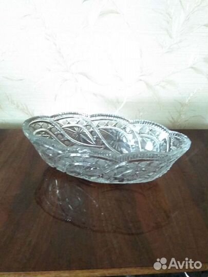 Хрустальная ваза