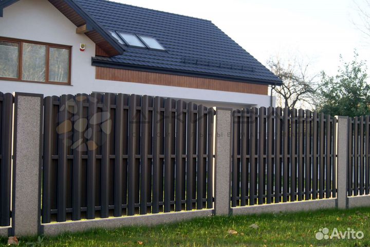 Забор из евроштакетника