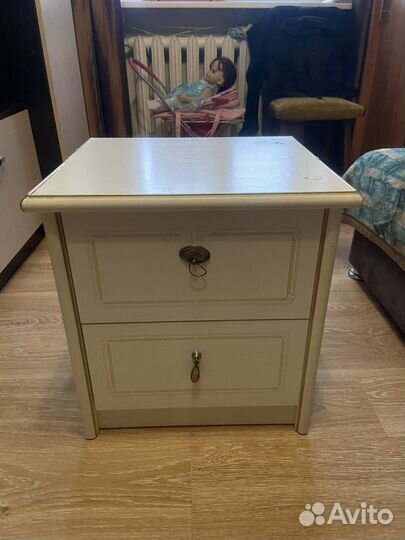 Тумба прикроватная бу