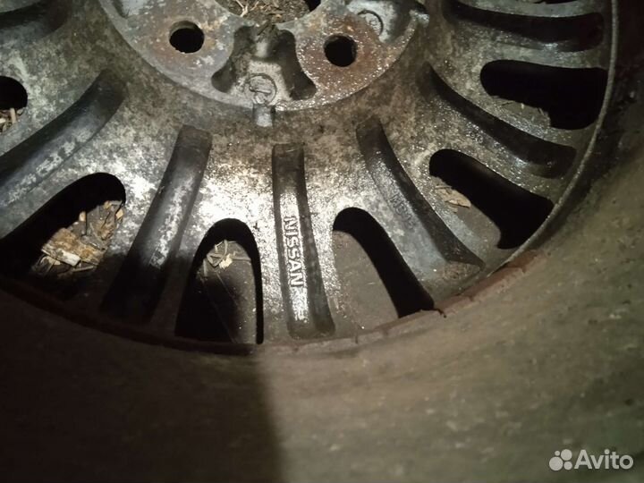 Оригинальный диск Nissan Gloria y34 r16