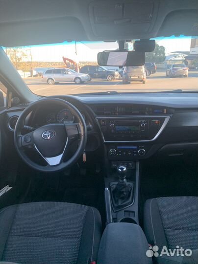 Toyota Auris 1.6 МТ, 2013, 121 000 км