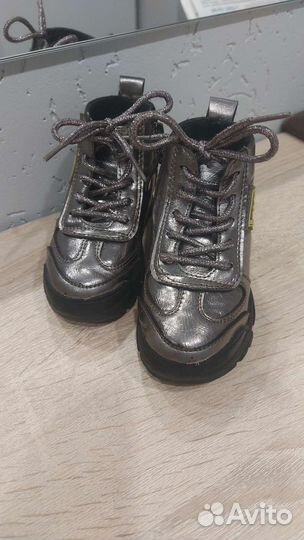 Ботинки для девочки демисезонные 23 размер
