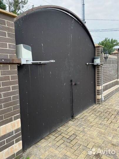 Монтаж и ремонт автоматических ворот рольставни