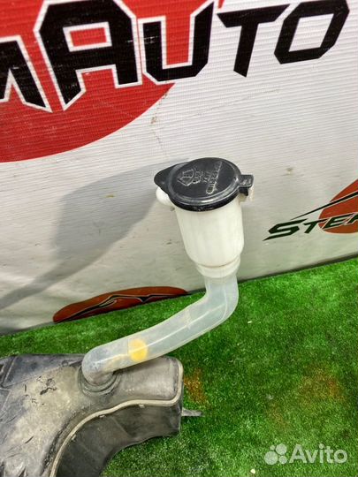 Бачок стеклоомывателя Toyota Cresta GX100