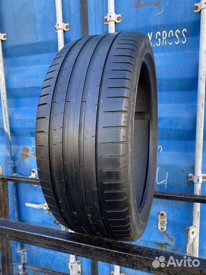 Pirelli P Zero PZ4 255/40 R21 102Y