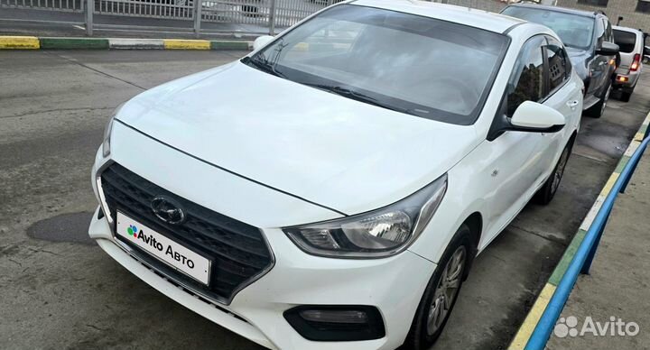 Hyundai Solaris 1.4 AT, 2018, 120 000 км