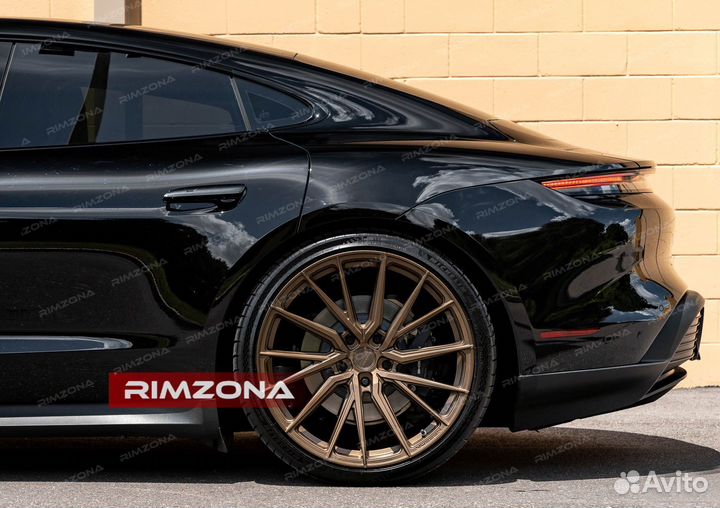 Кованые диски R22 на Porsche 911