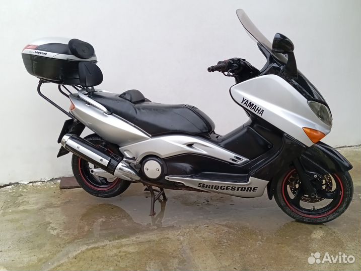Макси скутер Ямаха т мах 500
