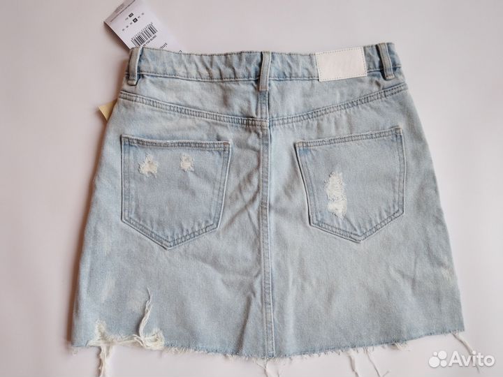 Новая джинсовая юбка и футболка