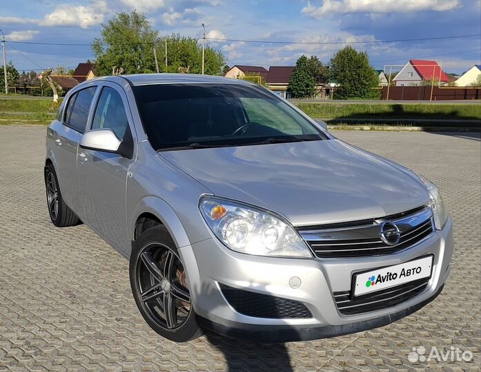 Opel Astra 1.6 МТ, 2013, 204 000 км