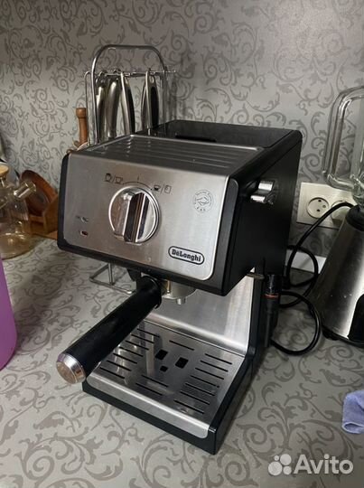 Кофеварка рожковая delonghi