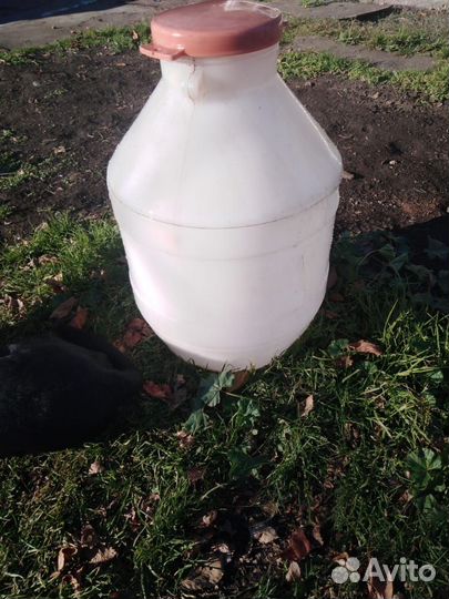 Продам баки, бочку, кастрюли