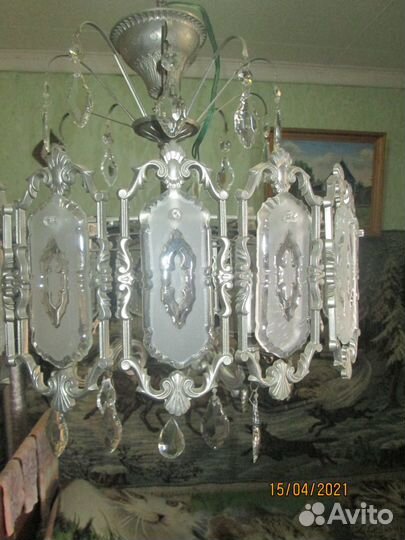 Люстры хрустальные