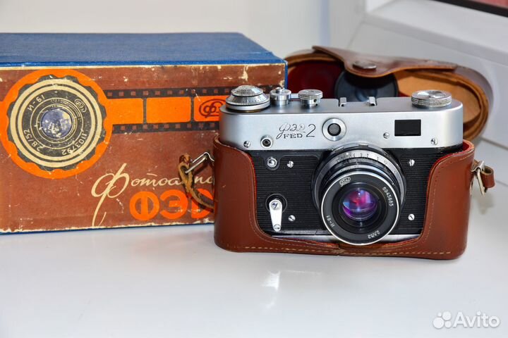 Фэд-2 курковый дальномерный фотоаппарат из СССР