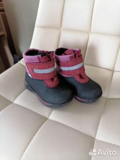 Ботинки демисезонные для девочки 23 размера