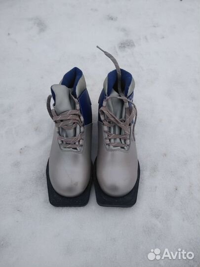 Беговые лыжи с ботинками