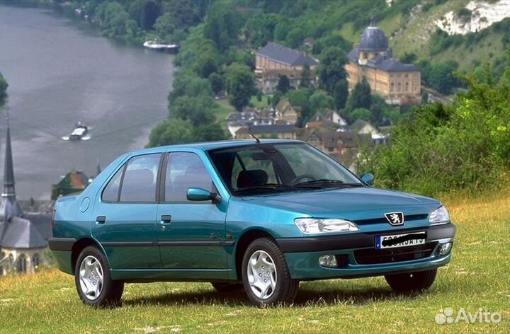 Кронштейн двигателя для Пежо 306 1998г