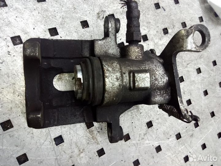 Суппорт задний правый Ford Focus/Focus RS