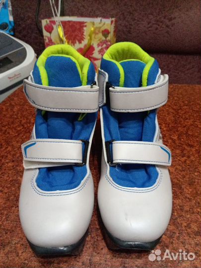 Лыжные ботинки trek 36р