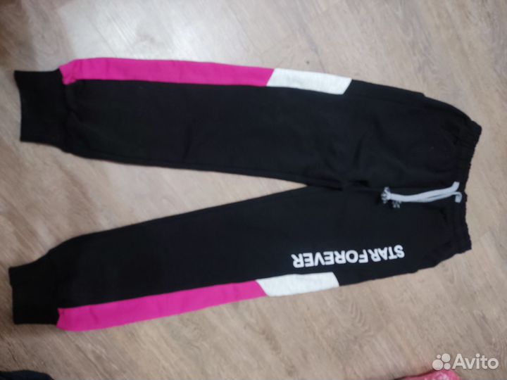 Спортивный костюм для девочки 140