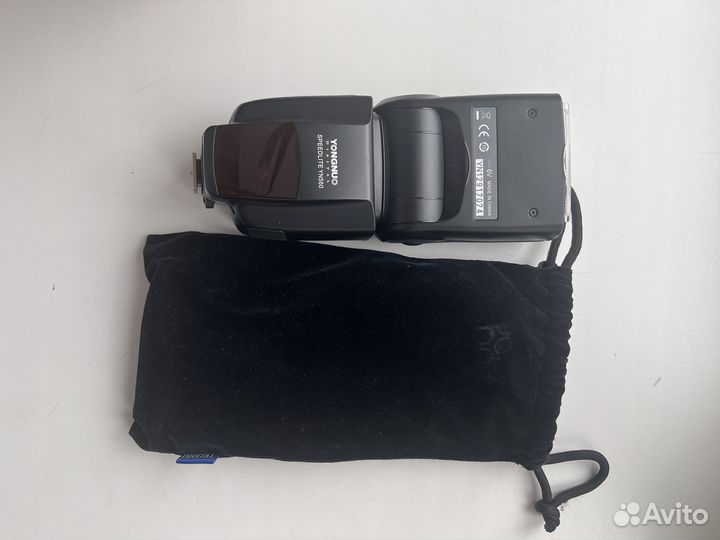 Вспышка yongnuo 560
