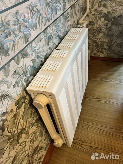 Защитный экран на чугунную батарею