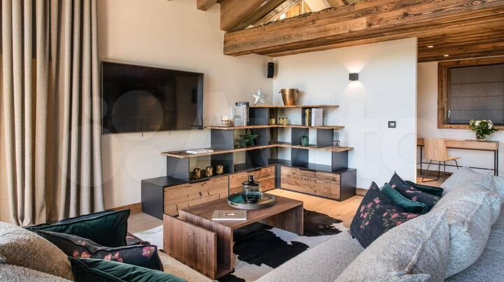 Гостиница, 600 м²