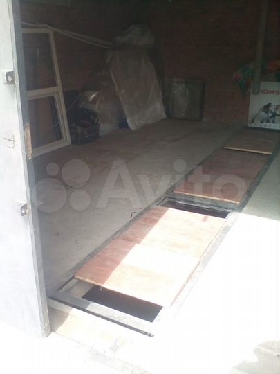 Гараж, > 30 м²