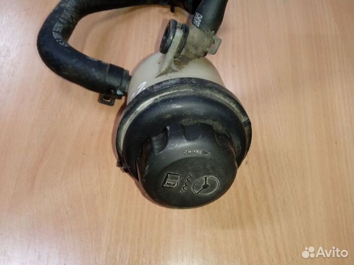 Chevrolet Spark (M200) ll бачок гидроусилителя