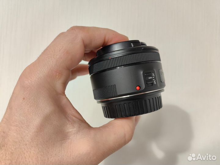 Canon EF 50mm f/1.8 STM