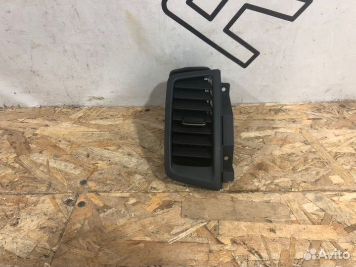 Дефлектор воздушный передний левый Kia Soul 1