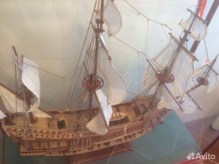 Модель парусного корабля