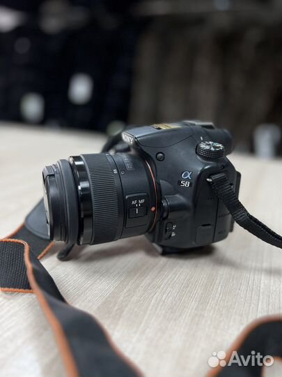 Фотоаппарт sony SAL18552 с чехлом и зарядкой