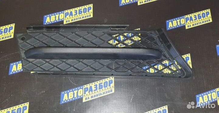 Решётка/заглушка в бампер BMW 3-es e90 M-Technik