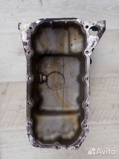 Поддон двигателя картера Ford Volvo 1121127