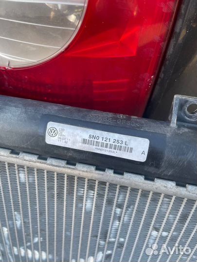 Радиатор охлаждения Volkswagen Tiguan