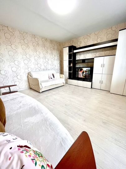 2-к. квартира, 55 м², 10/10 эт.