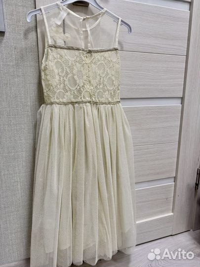 Нарядное платье для девочки 122 128