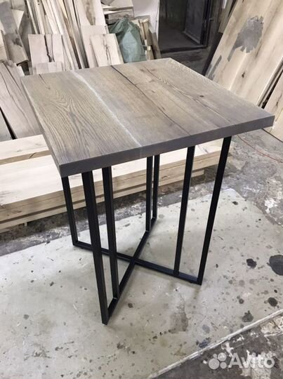 Стол дубовый барный 70х70 см