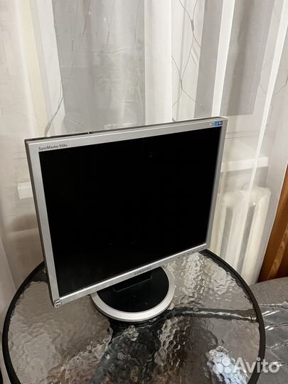 Монитор Samsung