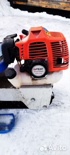 Детский снегокат с мотором