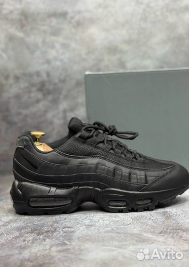 Кроссовки Nike Air Max 95 универсальные