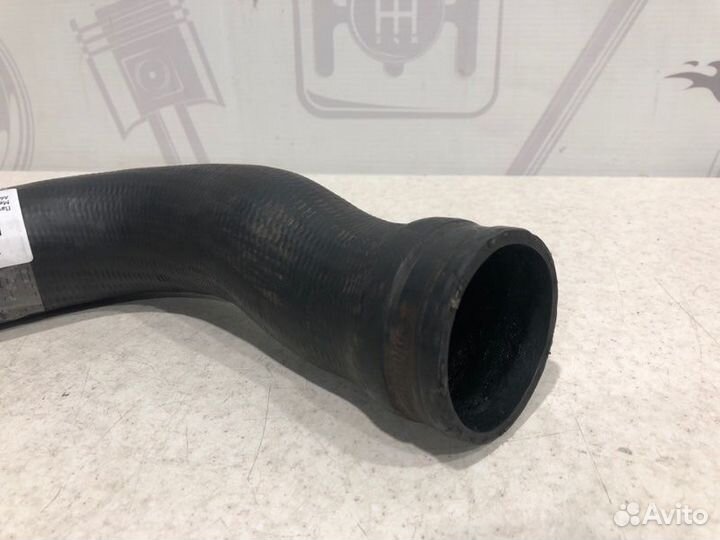 Патрубок интеркулера от турбины Mercedes-Benz Vito