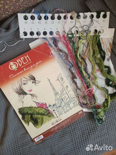 Остатки от наборов для вышивки крестом обновила