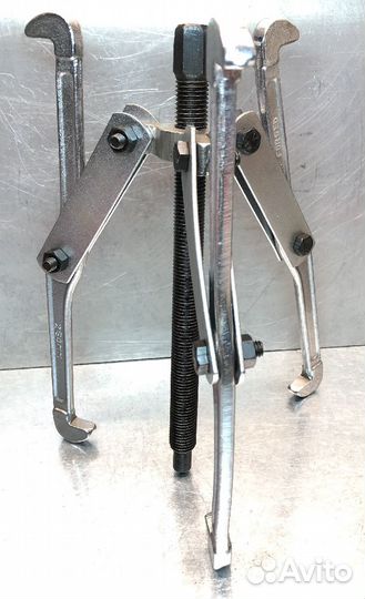 Съемник 250мм белый 3-х лапый