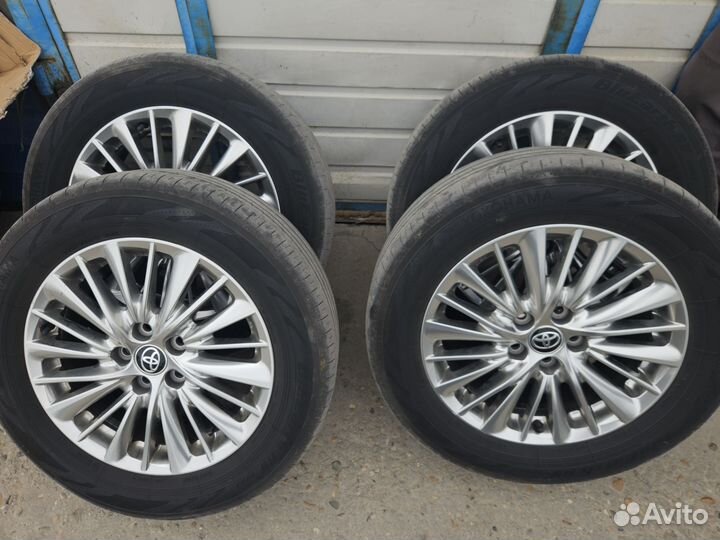 Комплект летних колес 225\60\R17.Alphard,Vellfire