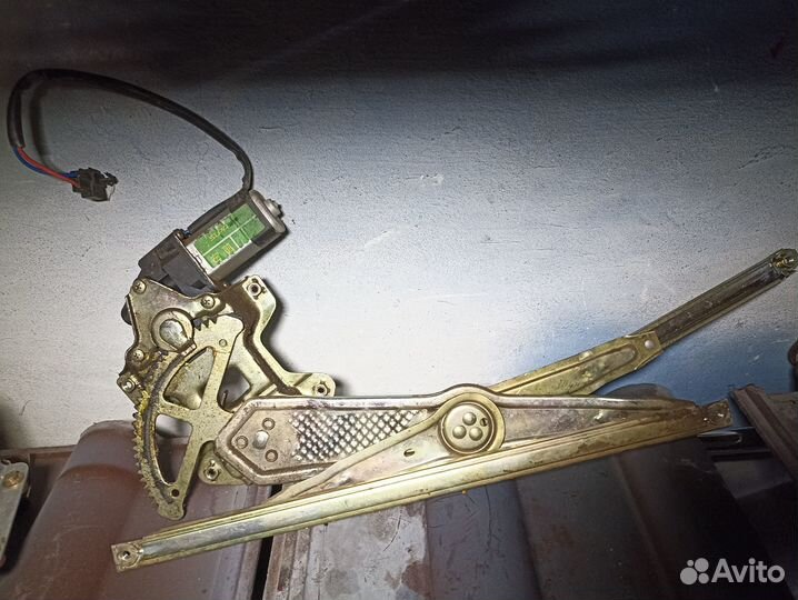 Стеклоподъёмникиgeely мк