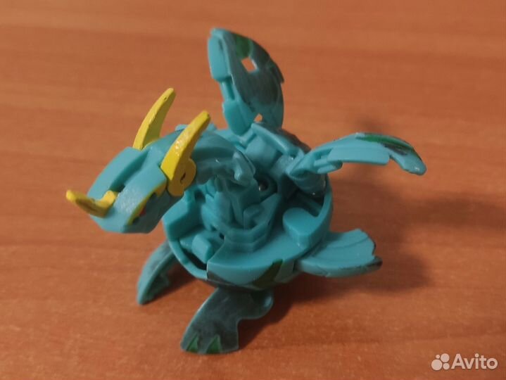 Супер редкий Бакуган Bakucore Ventus Neo Dragonoid