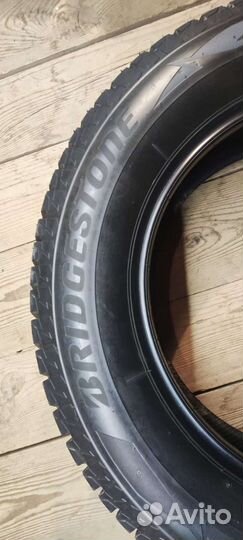 Bridgestone Blizzak Spike-02 SUV 225/65 R17 106T